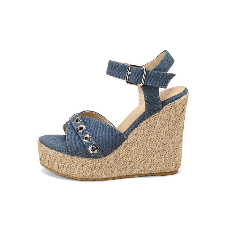 Sulavalinaiset Ortopediset Sandaalit Moderniin Tyyliin