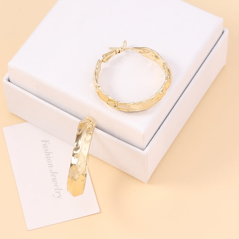 Elegantti Koru jokaiseen tilaisuuteen