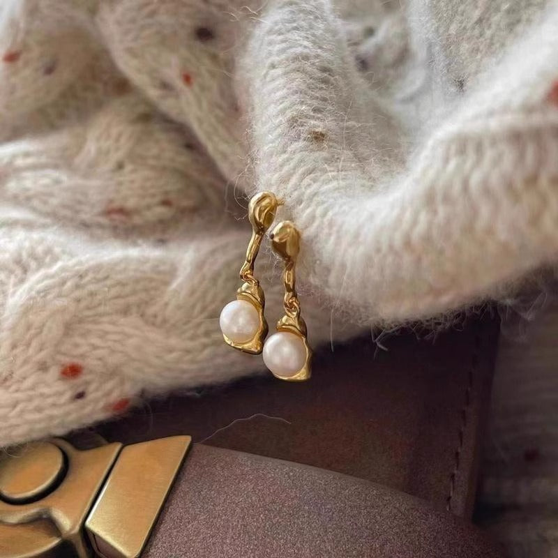 Käsintehty vintage Helmi Korvarengas