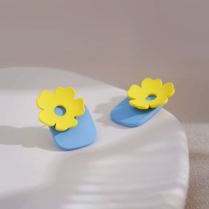 Hurmaava Korvarengas jokaiseen tilaisuuteen