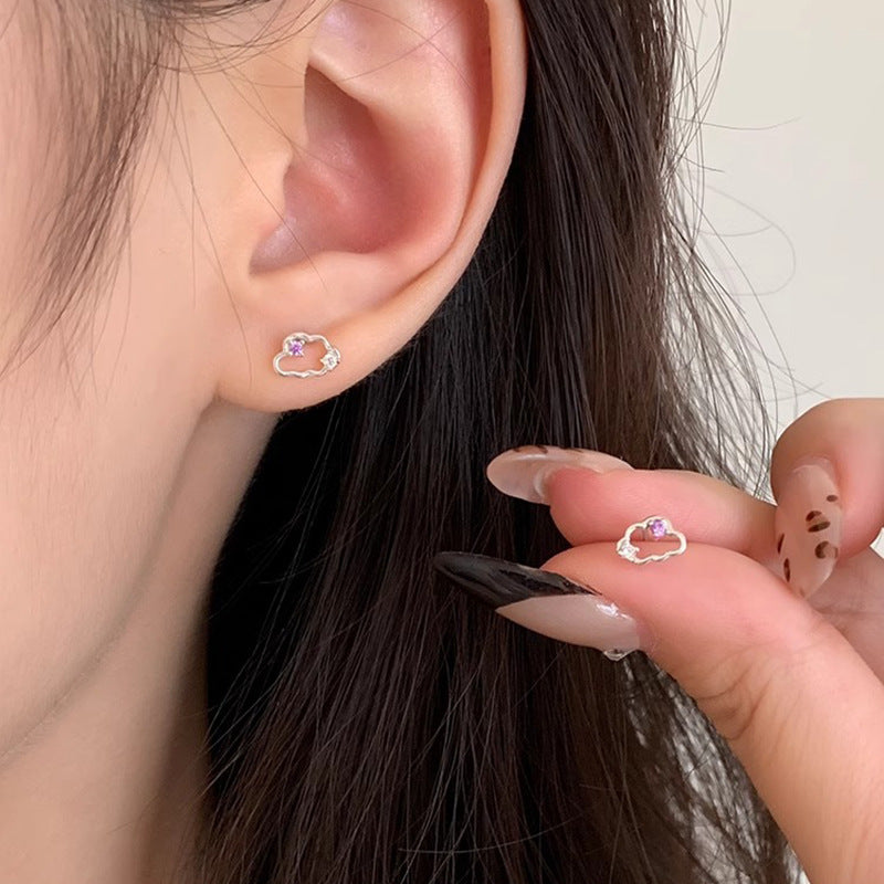 Kaunis Korvarengas ainutlaatuisella tyylillä