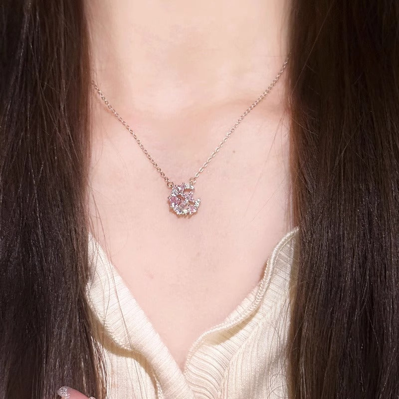 Hurmaava Kaulakoru jokaiseen tilaisuuteen