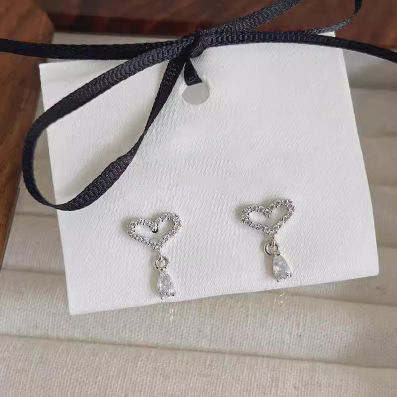 Klassinen Korvarengas ajattomalla viehätyksellä