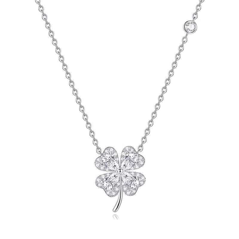 Herkkä käsityö Kaulakoru