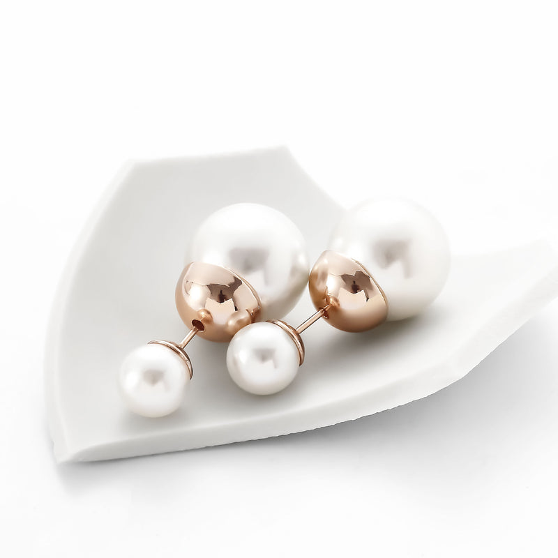 Klassinen Helmi Korvarengas ajattomalla viehätyksellä