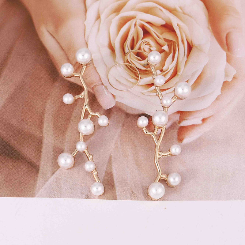 Klassinen Helmi Korvarengas ajattomalla viehätyksellä