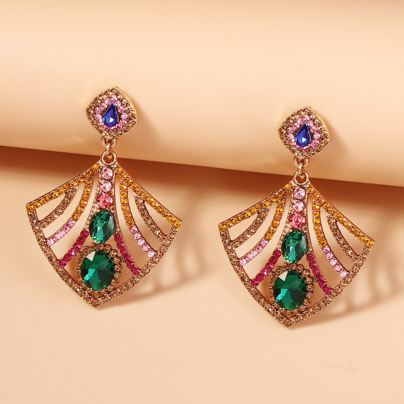 Herkkä käsityö Korvarengas