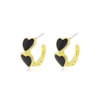 Kaunis Korvarengas ainutlaatuisella tyylillä