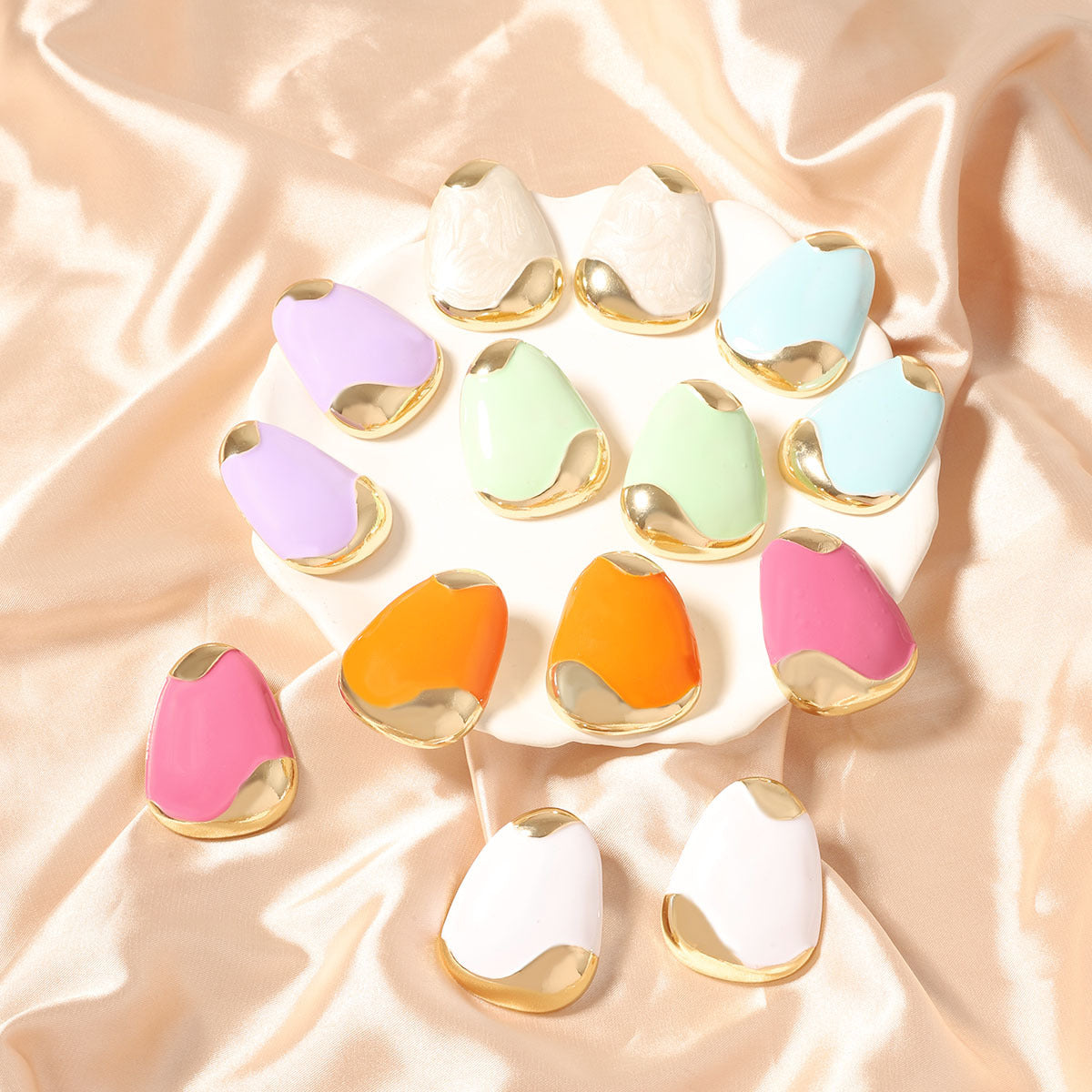 Käsintehty vintage Korvarengas