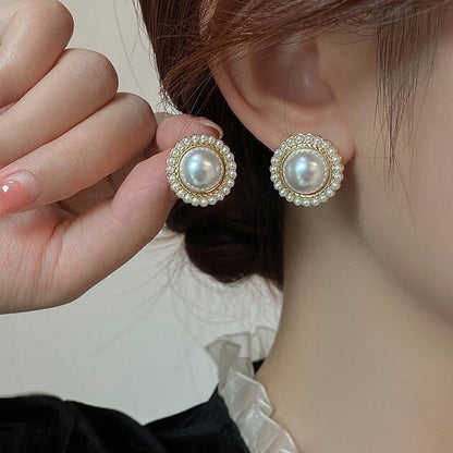 Romanttinen Helmi Korvarengas erityisiin hetkiin