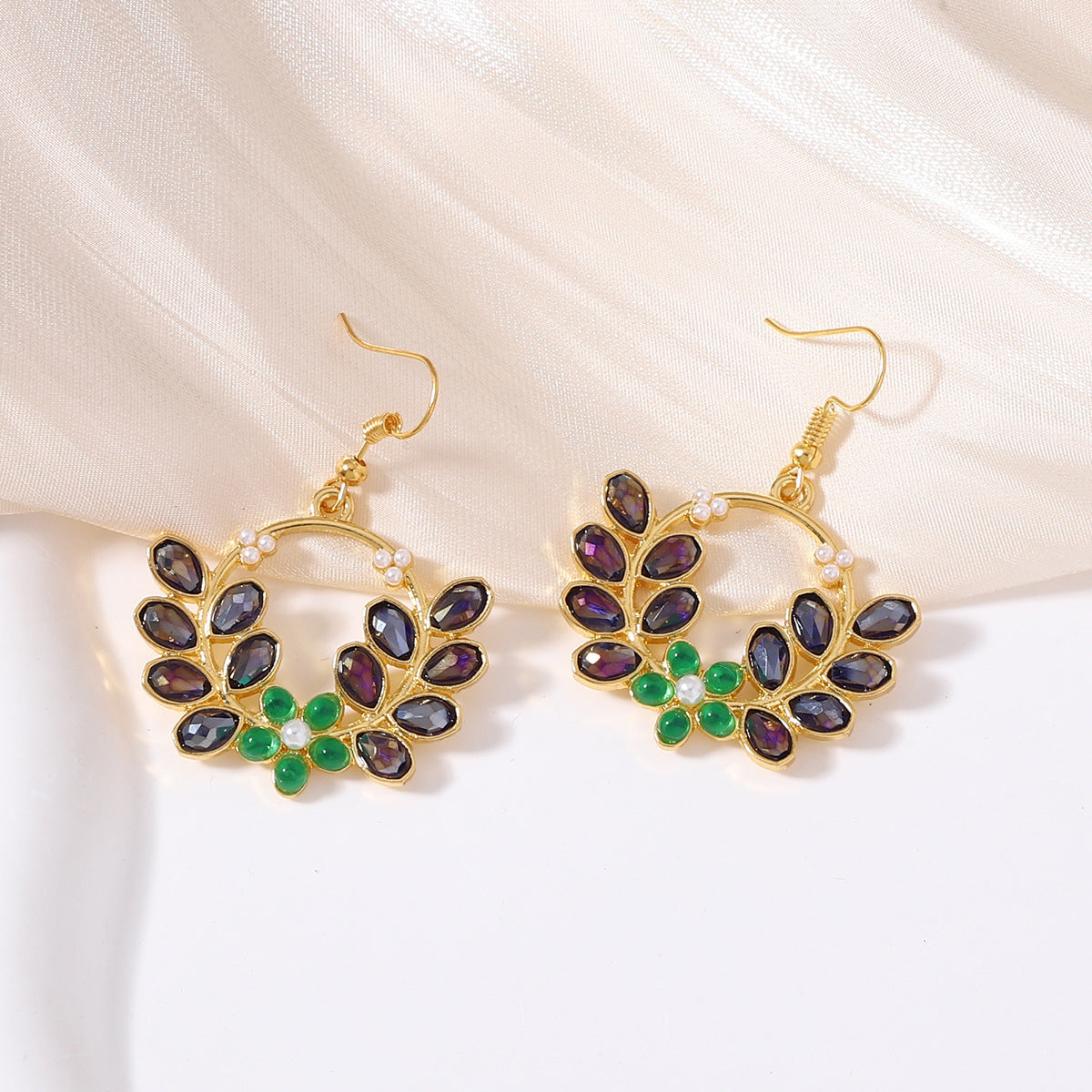 Klassinen Korvarengas ajattomalla viehätyksellä