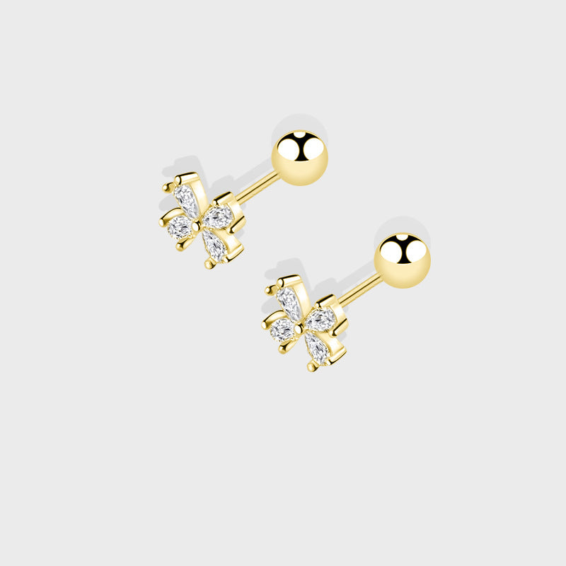 Kaunis Korvarengas ainutlaatuisella tyylillä