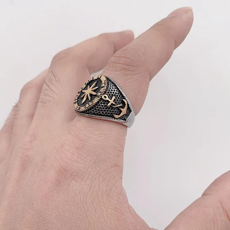 Kaunis Kulta Sormus ainutlaatuisella tyylillä