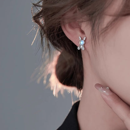 Kaunis Korvarengas ainutlaatuisella tyylillä