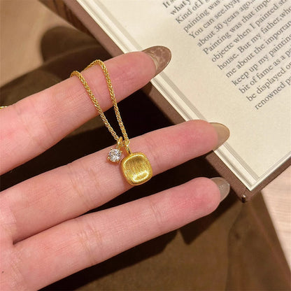 Upea Kaulakoru päivittäiseen käyttöön