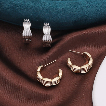 Elegantti Kulta Korvarengas jokaiseen tilaisuuteen