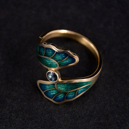 Kaunis Sormus ainutlaatuisella tyylillä