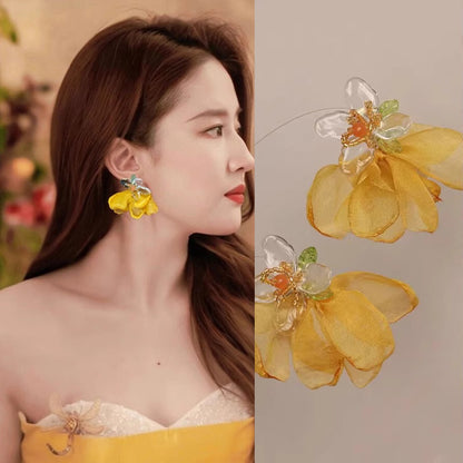 Klassinen Korvarengas ajattomalla viehätyksellä