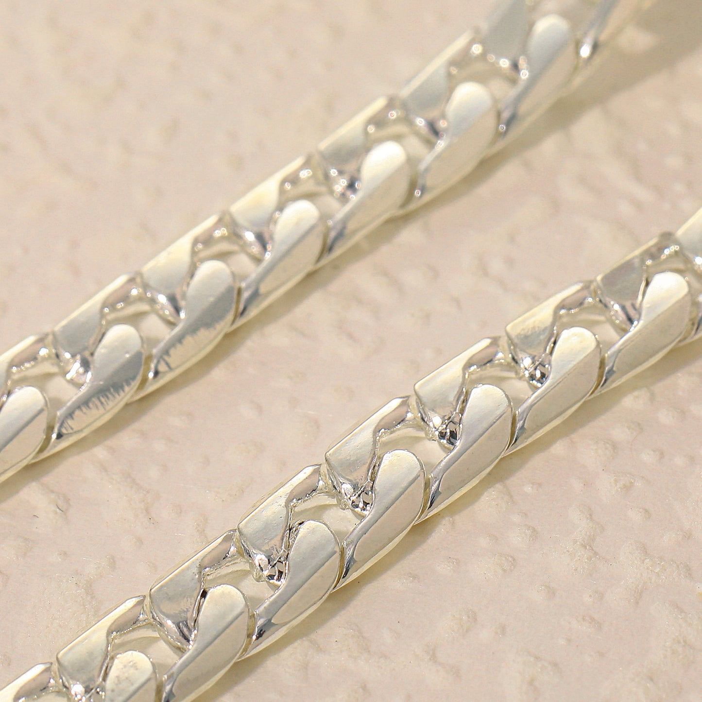 Romanttinen Kaulakoru erityisiin hetkiin