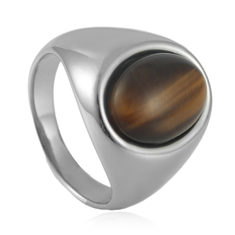 Klassinen Sormus ajattomalla viehätyksellä