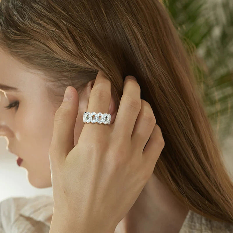 Upea Sormus päivittäiseen käyttöön