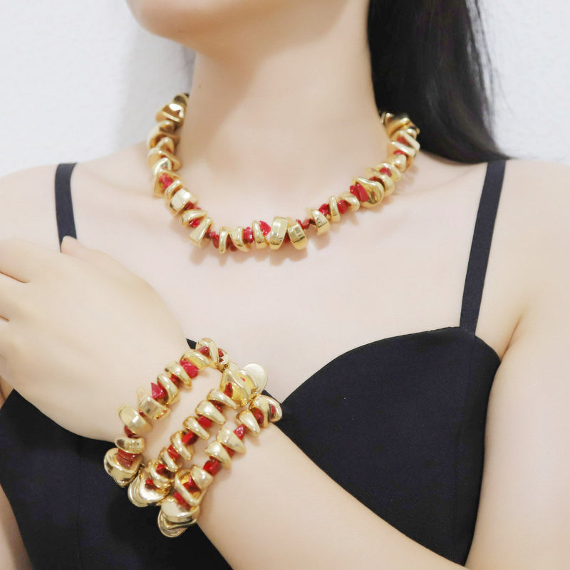 Romanttinen Kulta Korusetti erityisiin hetkiin