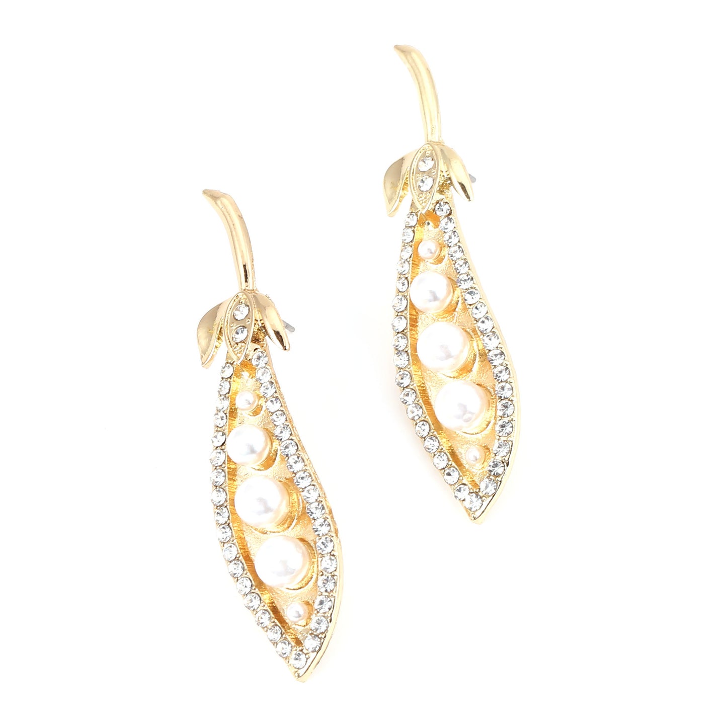 Kaunis Korvarengas ainutlaatuisella tyylillä