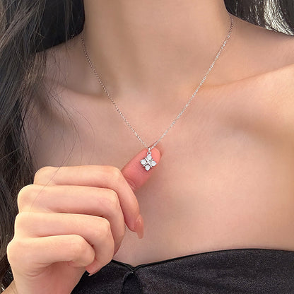 Hurmaava Kaulakoru jokaiseen tilaisuuteen