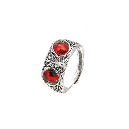 Klassinen Sormus ajattomalla viehätyksellä