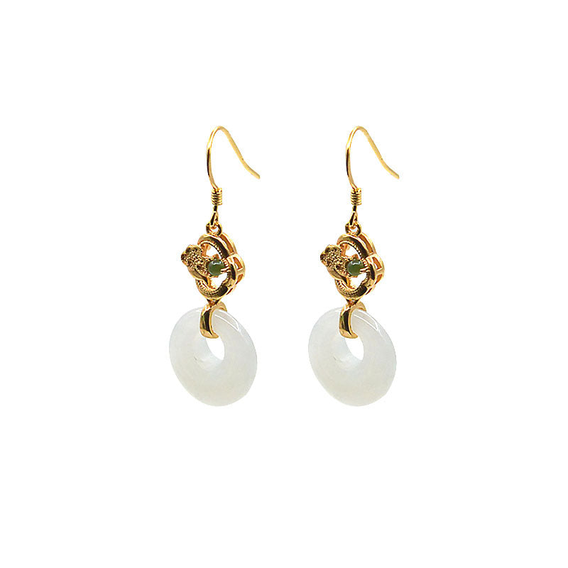 Hurmaava Hopea Korvarengas jokaiseen tilaisuuteen