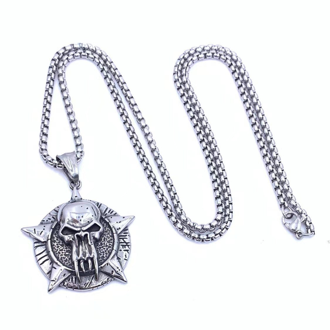 Herkkä käsityö Riipus