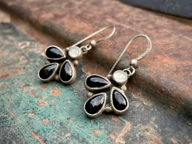 Käsintehty vintage Korvarengas