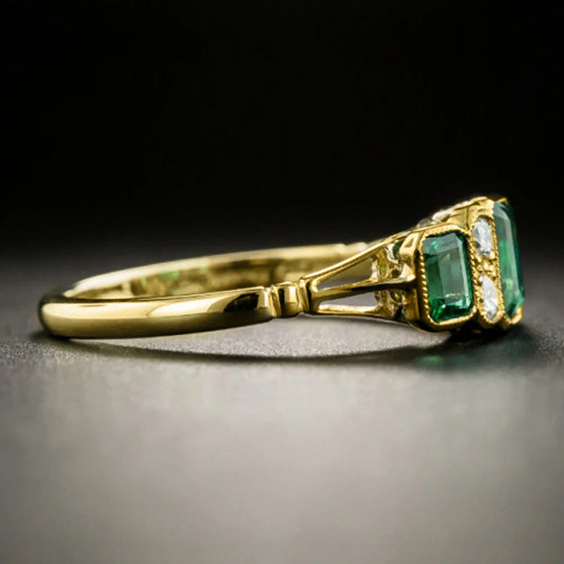 Upea Sormus päivittäiseen käyttöön