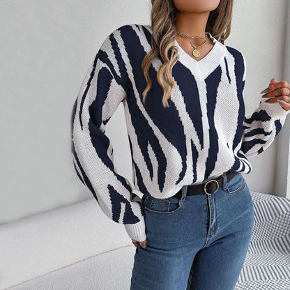 Effortlessly Elegant Sweater with a Timeless Design