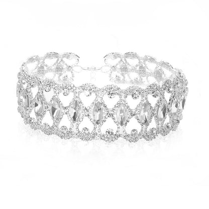 Herkkä käsityö Kaulakoru