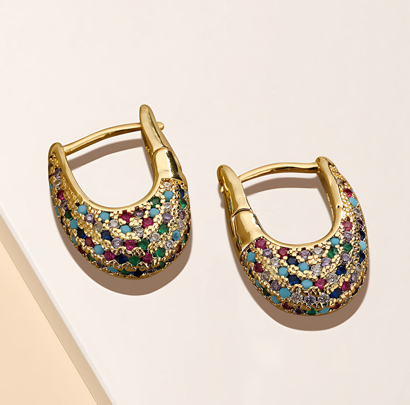 Hurmaava Kulta Koru jokaiseen tilaisuuteen