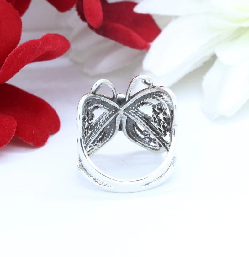 Herkkä käsityö Sormus