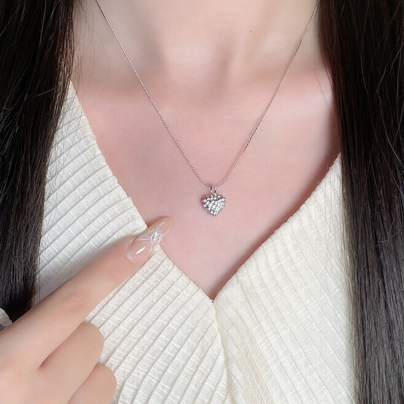 Käsintehty vintage Kaulakoru