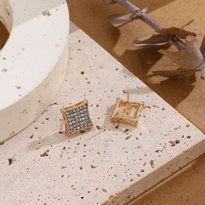 Hurmaava Korvarengas jokaiseen tilaisuuteen