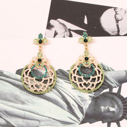 Romanttinen Korvarengas erityisiin hetkiin