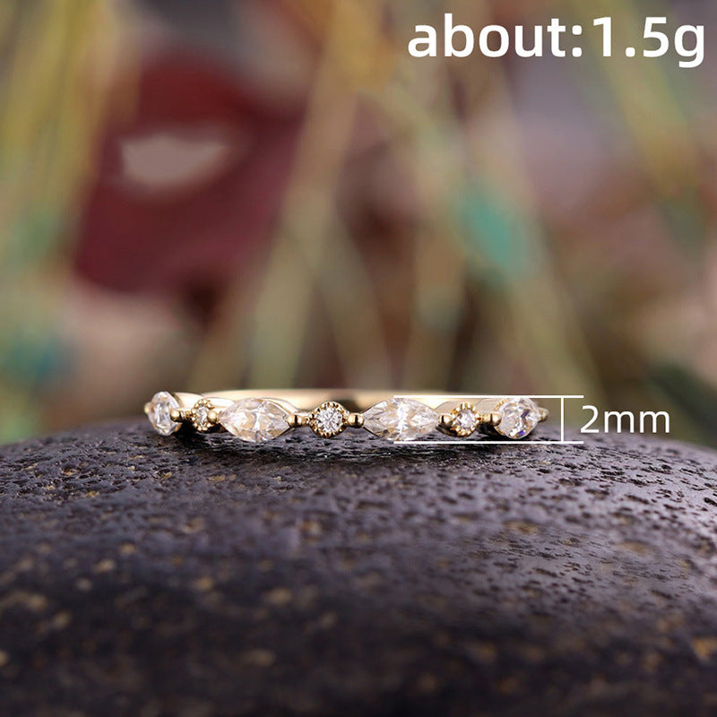 Upea Sormus päivittäiseen käyttöön