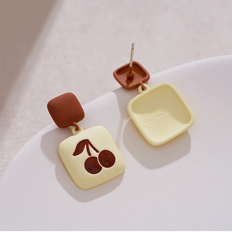 Klassinen Korvarengas ajattomalla viehätyksellä