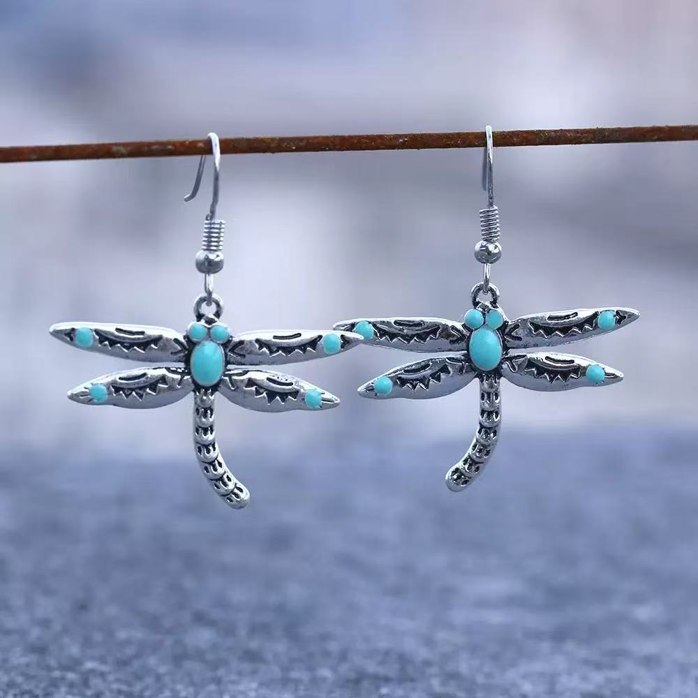 Kaunis Sormus ainutlaatuisella tyylillä