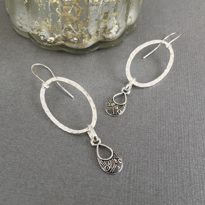 Hurmaava Korvarengas jokaiseen tilaisuuteen