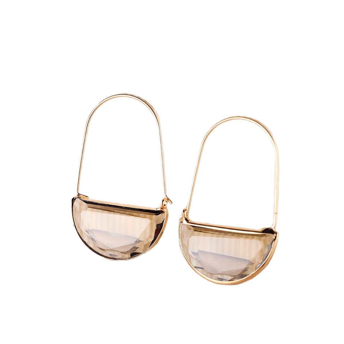 Hurmaava Sormus jokaiseen tilaisuuteen