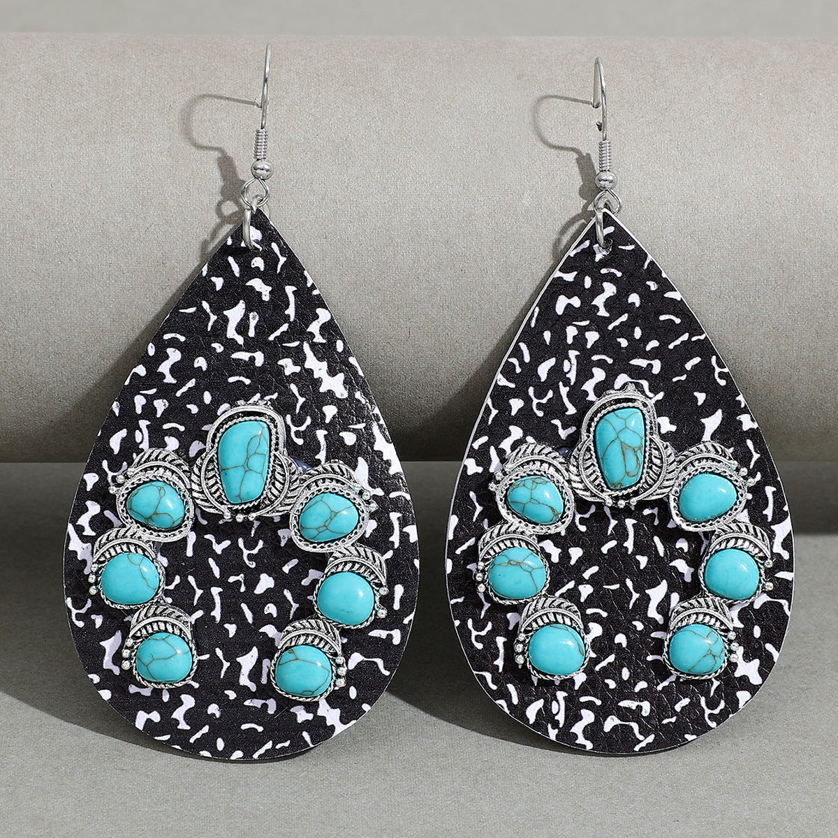 Hurmaava Sormus jokaiseen tilaisuuteen