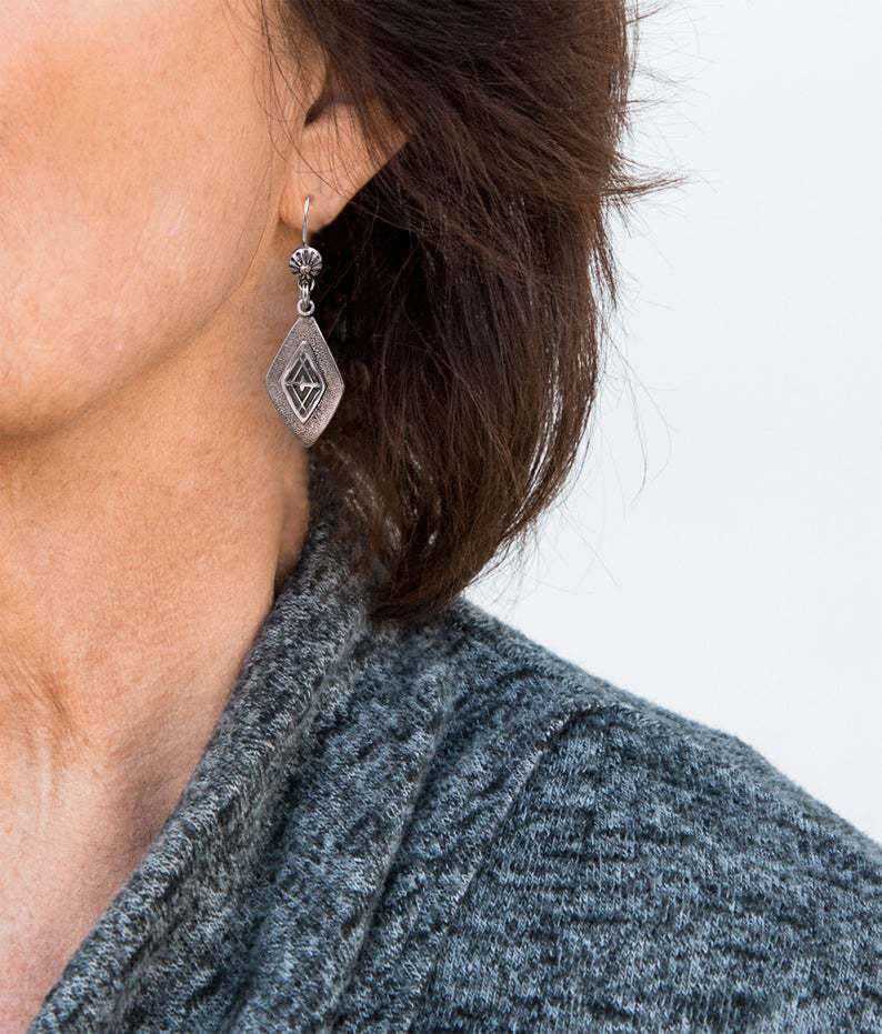 Kaunis Sormus ainutlaatuisella tyylillä