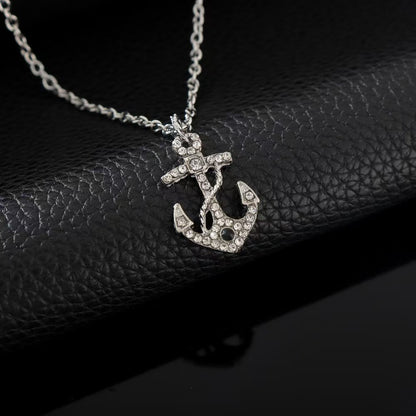 Käsintehty vintage Kaulakoru