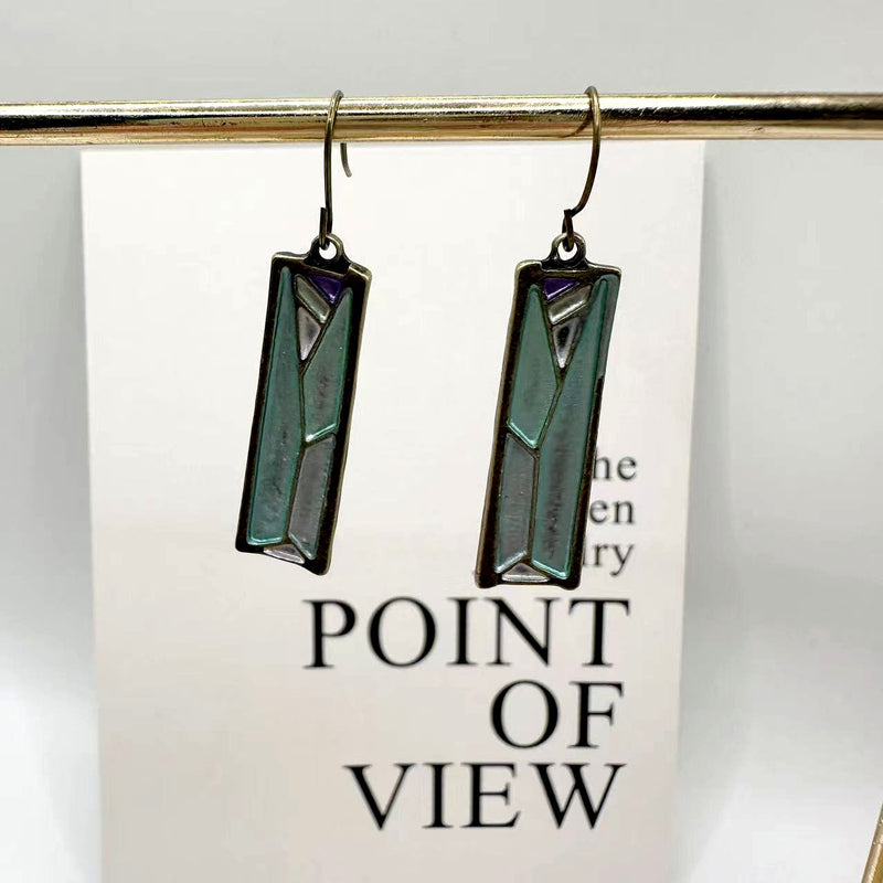 Klassinen Sormus ajattomalla viehätyksellä