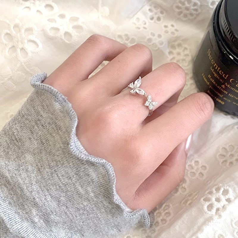 Klassinen Sormus ajattomalla viehätyksellä